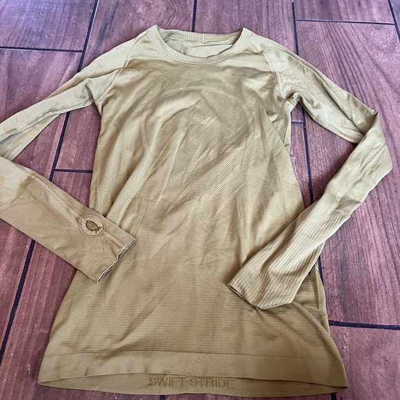 Lululemon Swiftly Tech Long Sleeve Crew Grape Leaf Size 6 - Picture 4 of 4